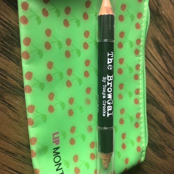 Makeup sampler - Picture 5 of 5